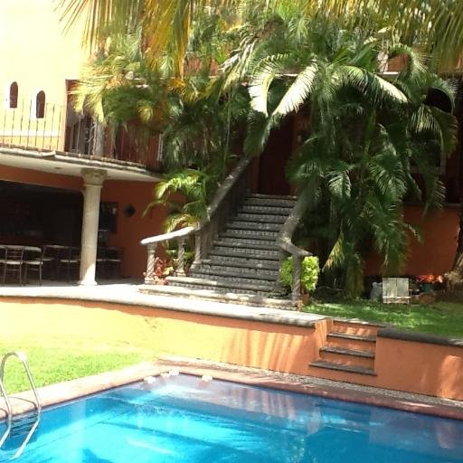 Calle Puerto Bélgica No.44 Col. Chipitlán Cuernavaca, Morelos, México Casa de Huéspedes para estudiantes