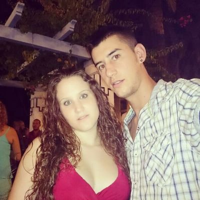 Ya queda menos para nuestro aniversario.20 teamo bebé