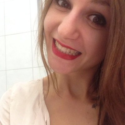 Veille actu publicitaire Student @Polycom Lausanne, Social Media Manager Intern @Numero10. Passionnée de voyage et de danse #Wanderlust #Zumba  #Advertising