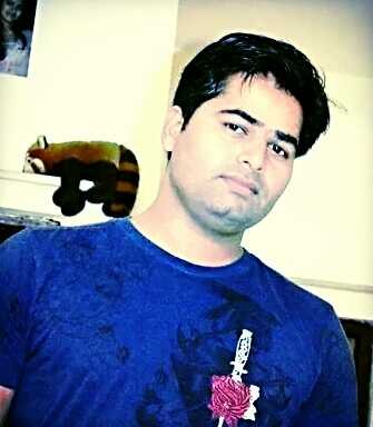 I am Manish...You must have heard this name!!! Huh.. Well, I am more like the meaning of this name..Man ka Ishwar...means The God of the mind.