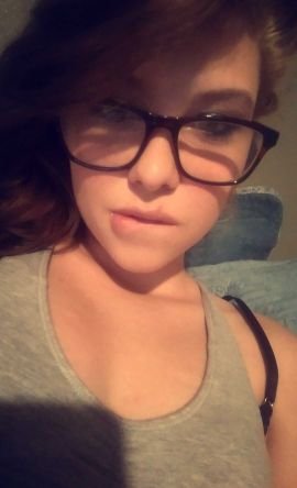 the name is liv. I recently moved to Wichita Kansas. I love to read and I live for music