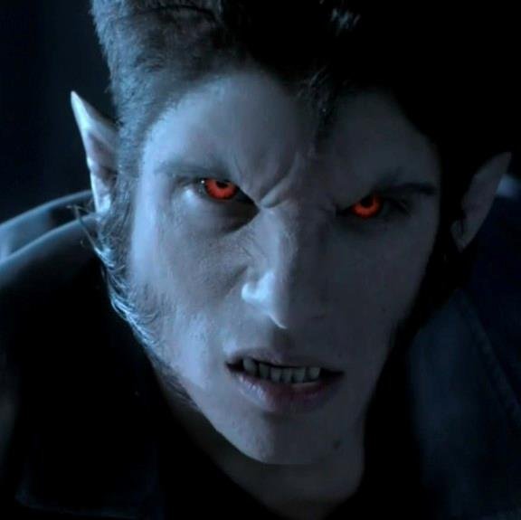 The Official Twitter page of ultimate Movie/Tv show fans all things Horror&Sci-Fi Mtvs, Teen Wolf, Breaking Bad , Arrow , The Flash and Gotham.