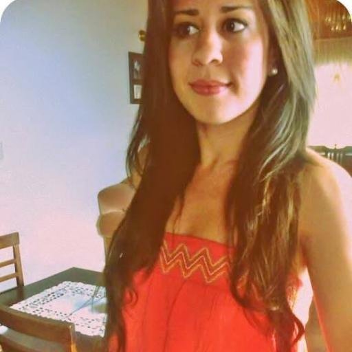 Estudiante de derecho, Escorpio, Deportista de corazón, amante de la cocina....