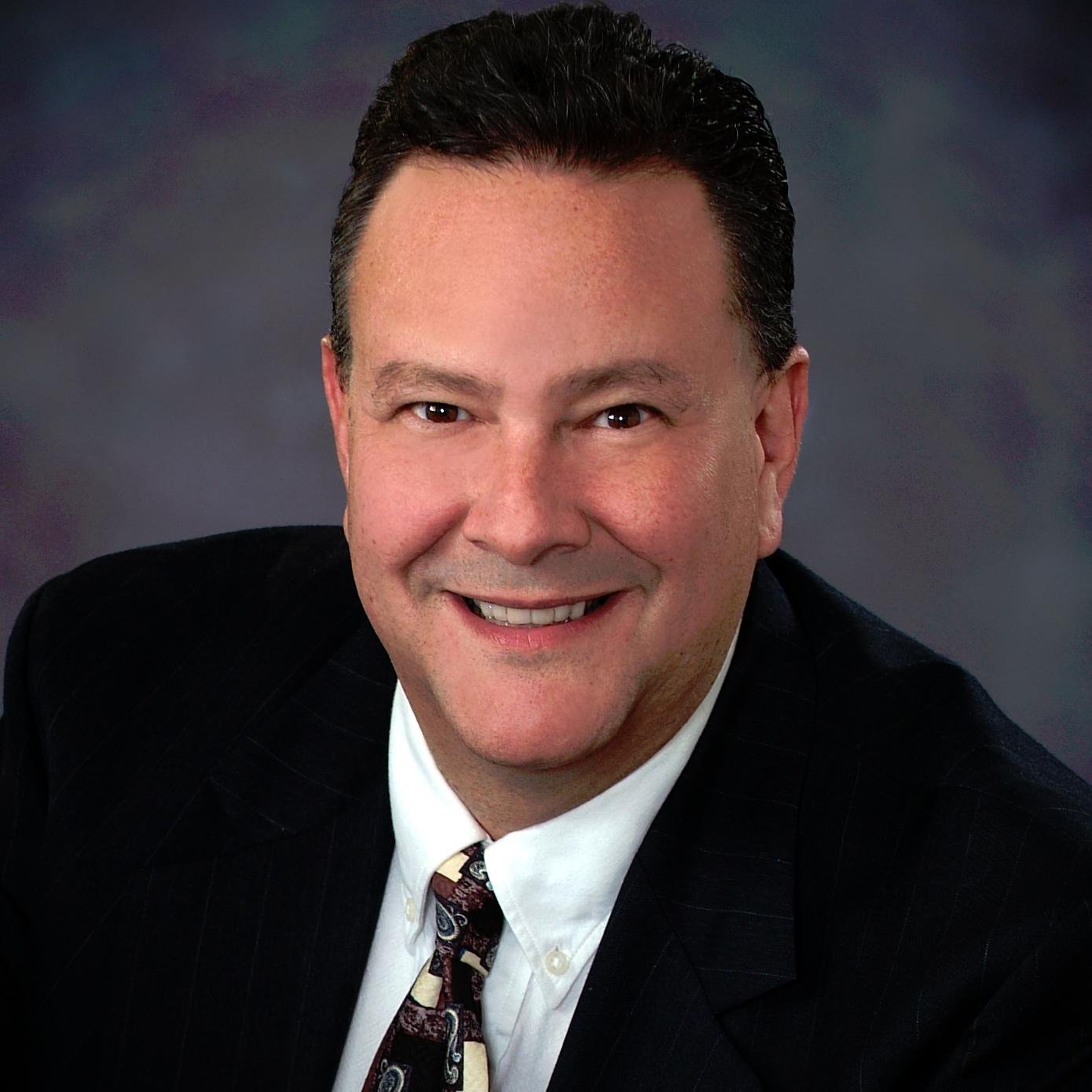 alanmaz's profile picture. 