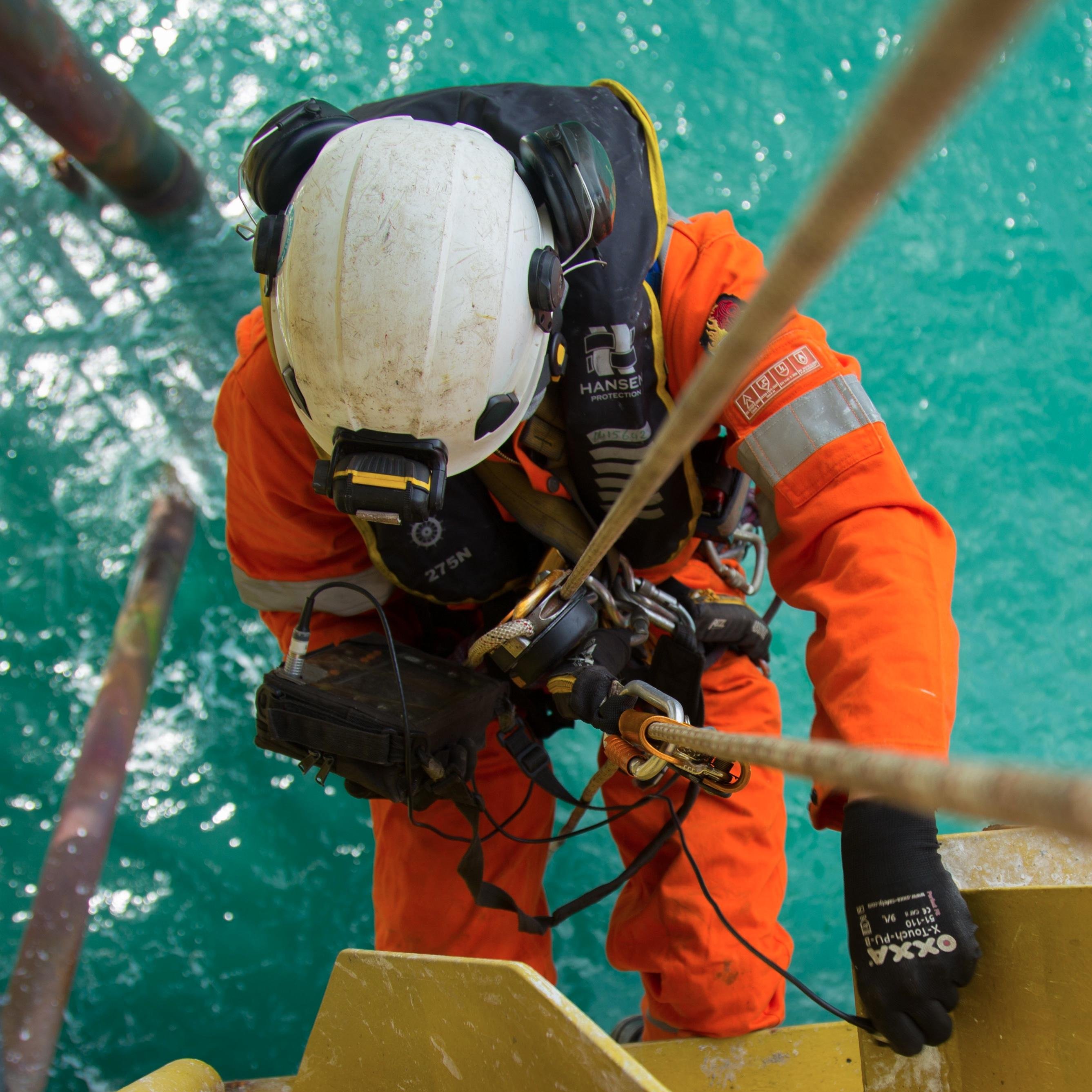 Altaforma Quality Control & NDT, welding inspector (CSWIP 3.1), NDT-operator (ET, MT, PT, UT, VT-W), rope access technician (IRATA-3), offshore certificates.