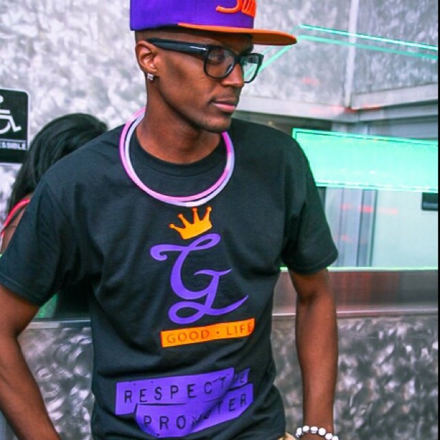Follow me on Instagram  @Freshmoneyy 
NYC Promoter 

For Upcoming Parties/Events or wanna Celebrate your Birthday Email: Freshmoneyy9@gmail.com