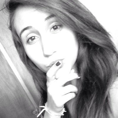 Independente do que aconteça, tire os espinhos e fique com a flor. snap: NathyReiiss insta: NathyReiis_