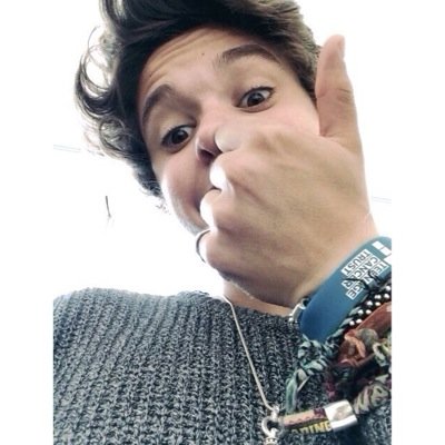 itvbrad's profile picture. hellooo, ive given you a free follow so please follow @afirebrad