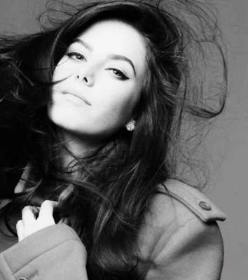 this is a free follow from @ohdylanxbrien follow her for another follow ;) thanks