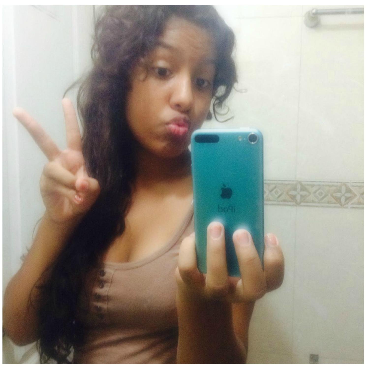*----- I LOVE MY MOM ----* MadelineNicoleOrtega | Promotora Oficial de @PanamaTimeDjs i love boyfriend 17'11'13