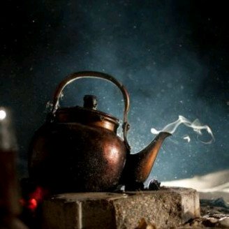 عاطفتي تسيطر علي دائماً غالباًا ما ااتجَاھہل ألمي اسَامح من أحب بسھہولھہ لا أحملُ في قلبِي علَى الاخرين احبُ الحديث مع من اارتاح لھہم قلبي♥