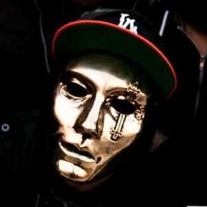 16,cool,calm,loves Dragon Ball Z,Game Informer, Hollywood Undead and gaming.I follow back! (when i get the chance)