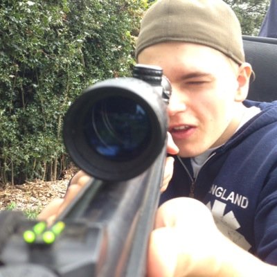 Tomskiersmith's profile picture. Skier, filmer, photographer and co-Founder of 'Hold The Frame' (maybe a little editing too)