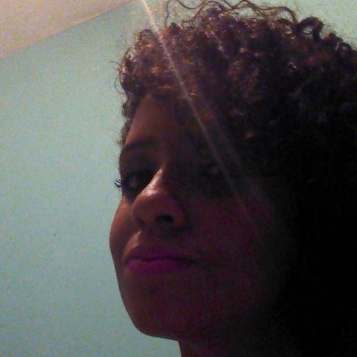 Feminina