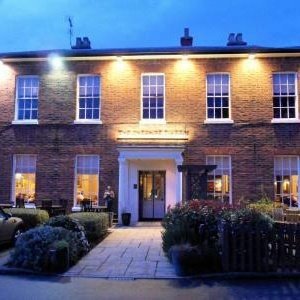 The Cheshire Tavern is situated on West Road leading into Congleton town centre. Our extensive two for one pub food menu is excellent value.