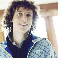 Fãã do magrelo @neymarjr ,  @davidluiz_4 ,  @mc_guime  
Entre outros ♡'