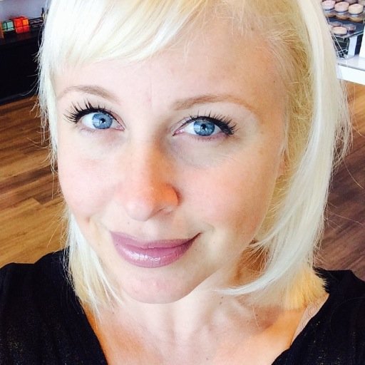 nicholamente's profile picture. 