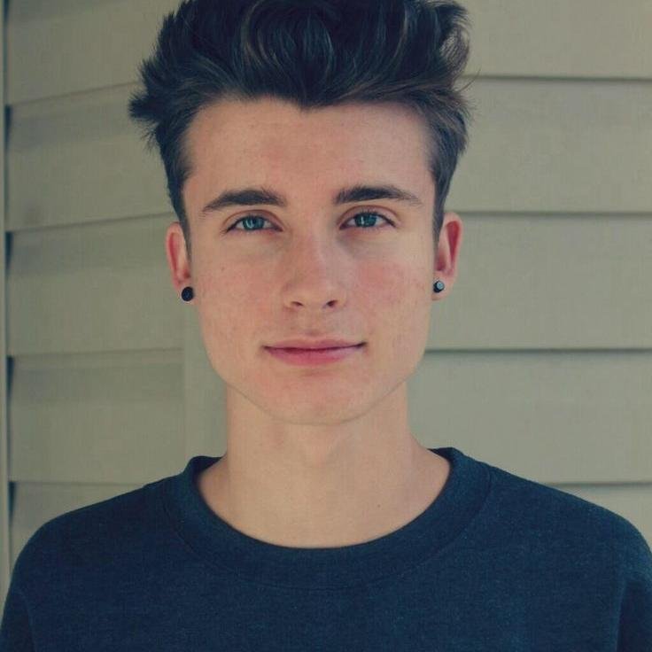 Follow me if you love Chris and Crawford :)