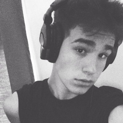 FOLLOW MY OTHER ACCOUNT PLZ CUZ I NEED TO GET OFF OF FOLLOW LIMITILL DM U TO JOHNSON IF U DO FOLLOW MY OTHER MENTION ME AND SAY DONE WHEN YOU ARE ACC IN TWEET