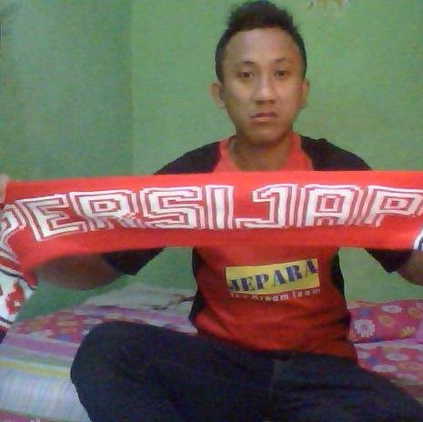 bukan kuli biasa SMA berotak mahasiswa   pecinta persijap chelsea sampai mati keras,arogan,susah di atur