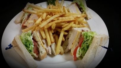 Stop by The Grill at Polo Trace after a round of golf for ice cold beer and delicious satisfying food!