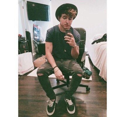 @adorefrantaa gave you a free follow :)