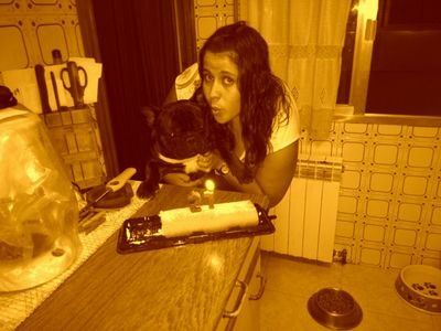 Viviendo la vida aora que puedo :D Siempre sonriiendo♥