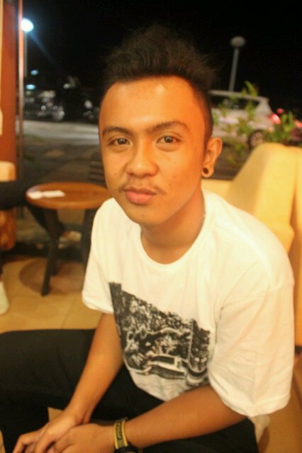 adheS_16's profile picture. ig : adheSetiawanJ path : Adhe Setiawan J