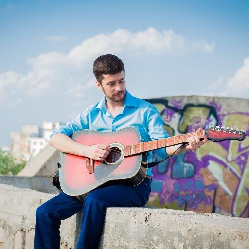 Interpret liber profesionist / Singer