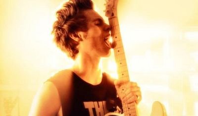 hello we are @hemmogameweak and @5sosgameweak and we are a 5sos update account