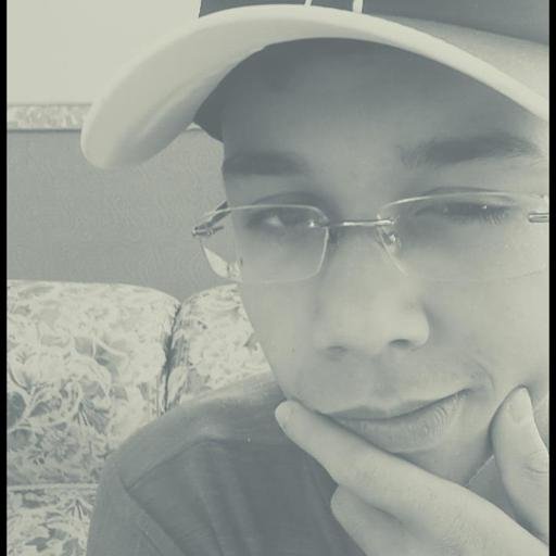 Te agradeço por tua glória, eu me rendo Salvador ♫
Bom, eu sou o Well, tenho 17 anos e adoro fazer amigos.
Ah... Sigam-me os bons, sigo de volta :)
