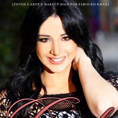 Adoradora de Deus,tenho prazer em adora-lo! Sou amiga,sou família,sou alegre,simples,e amo o povo de Deus do qual faço parte!