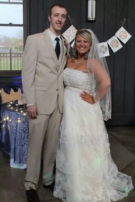 Married to steven Riner ♡
Preschool teacher ♡ 
Braves♡
