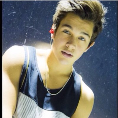 ❤️AUSTIN FOLLOWED 6/23/14 At 12:15❤️ Robert followed 7/7/14 at 11:05 ❤️ aunt lisa and grandad followed ❤️dave 7/24/14 ❤️