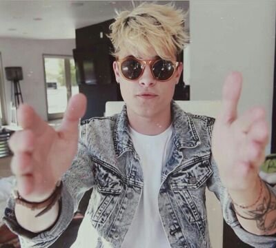 ImifgCaylen's profile picture. personals: A;@anjanettx | R;@___selle                       FAN ACCOUNT 0/6