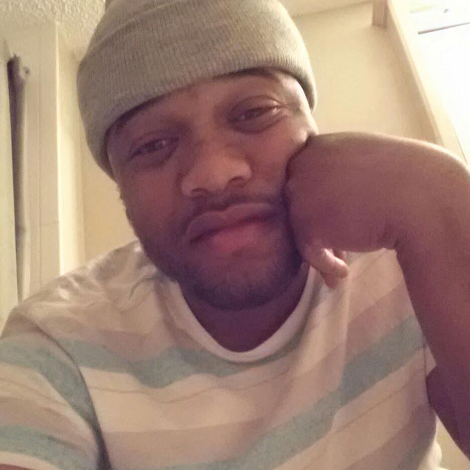 NicoliMiller1's profile picture. life is a beach an i'm just playing in da sand.