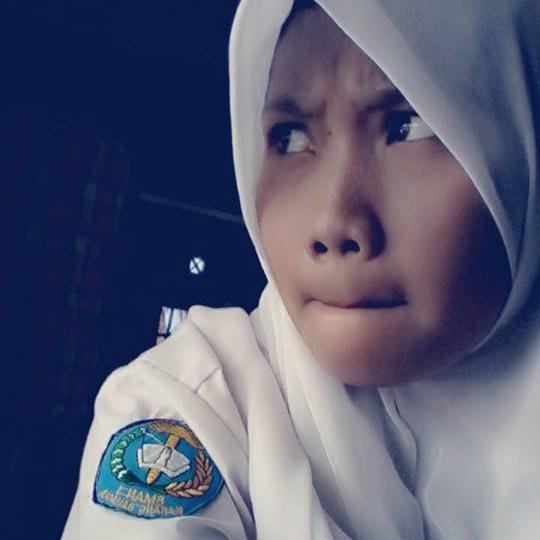 siti_dhafiah's profile picture. Never trust someone who lies to you. Never lie to someone who trusts you.