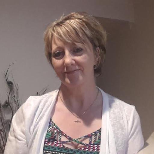 Hypnotherapist, Life/Mindset Coach specialising in helping people regain confidence, heal old wounds, lose weight & more with NLP, Hypnosis & other modalities.