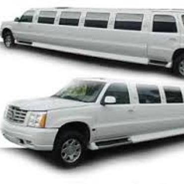 Montreal Limousine has built a reputation as a leader within the transportation industry. We understand the need for professional and customer-friendly service.