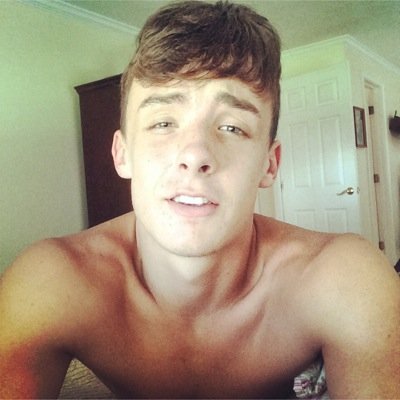 congrats on your free follow || follow me back on @cwilcox1202
shoutout for a follow back