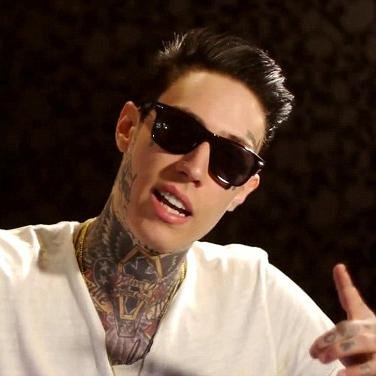 Love Trace Cyrus and Metro Station!!! #followback