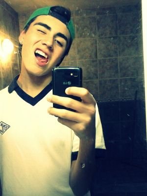 S O N R I E :')