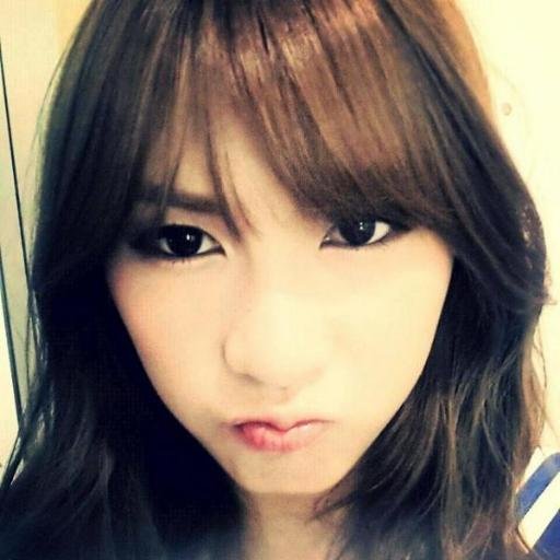 Hello I'm Oh Hayoung A Pink : friendly crazy cute beauty i love you ^3^ thank for follow me ^^  #justbot #babyfam [real : @apinkohy]