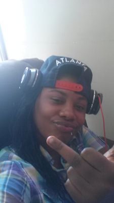 im nicole im down to earth and love to have fun and I love being me.
