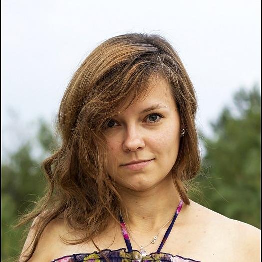 pixija's profile picture. Taking chances :)