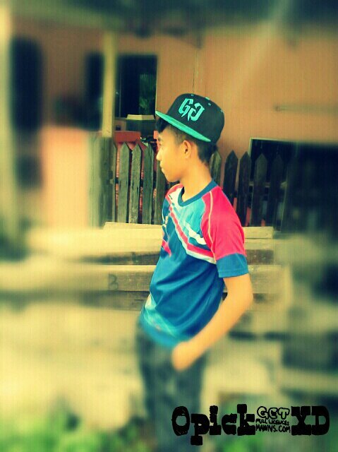 i'm opick | 7teen | Sabah (tawau).you smile make me melting , i follow  , you follow me back okay:), thanks for the follow.