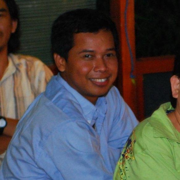 Ordinary person, librarian, volunteer at Indonesia Community Care for Schizophrenia.. utomo [dot] bagus [at] gmail. Amateur watercolor painter. No politics