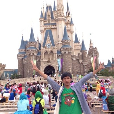 rizkymondol's profile picture. Tuhan, izinkan aq utk mlkukan hal bsar. Krna wktu yg Kau brikan trlalu brhrga jika aq hnya mlkukan hal yg kcil