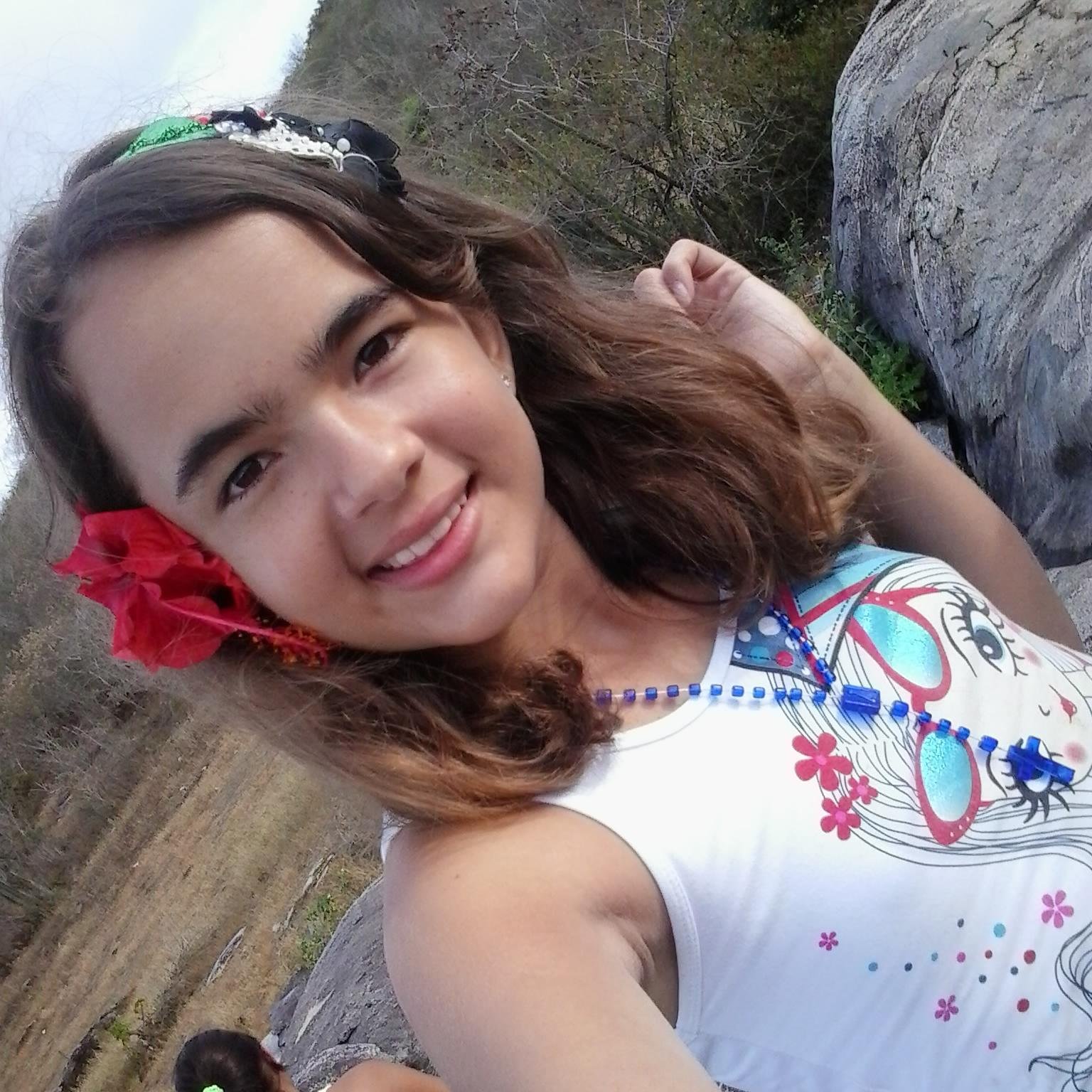 Pernambucana, 13 anos . Baixinha, loira e simpática ♥☺♥☺Namorando Gabriel Gomes!