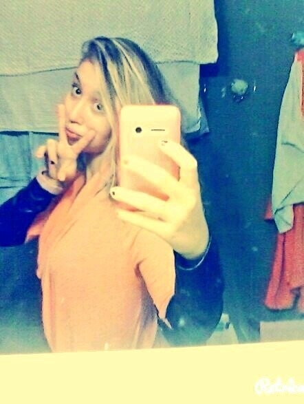 sarahbompani's profile picture. Hola. Yo soy Sarah y yo he 15 anos. Yo amo la musica, cantar y bailar. Yo hablo espanol, italiano, inglés, francés y alemán. Amo Justin Bieber, One Direction.